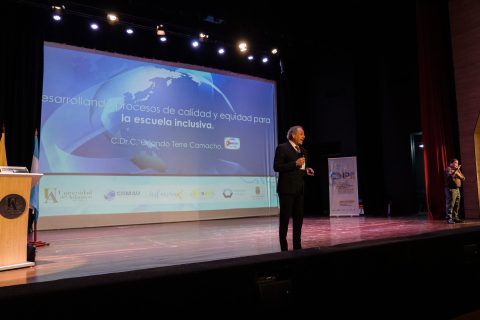 Expertos proponen replantear modelo de inclusión educativa para personas en condición de discapacidad