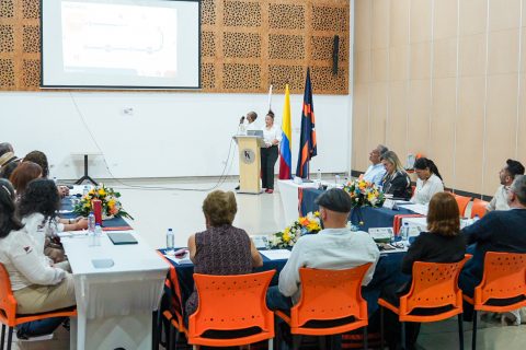 Renovación de la Acreditación en Alta Calidad de los programas de Derecho y Física