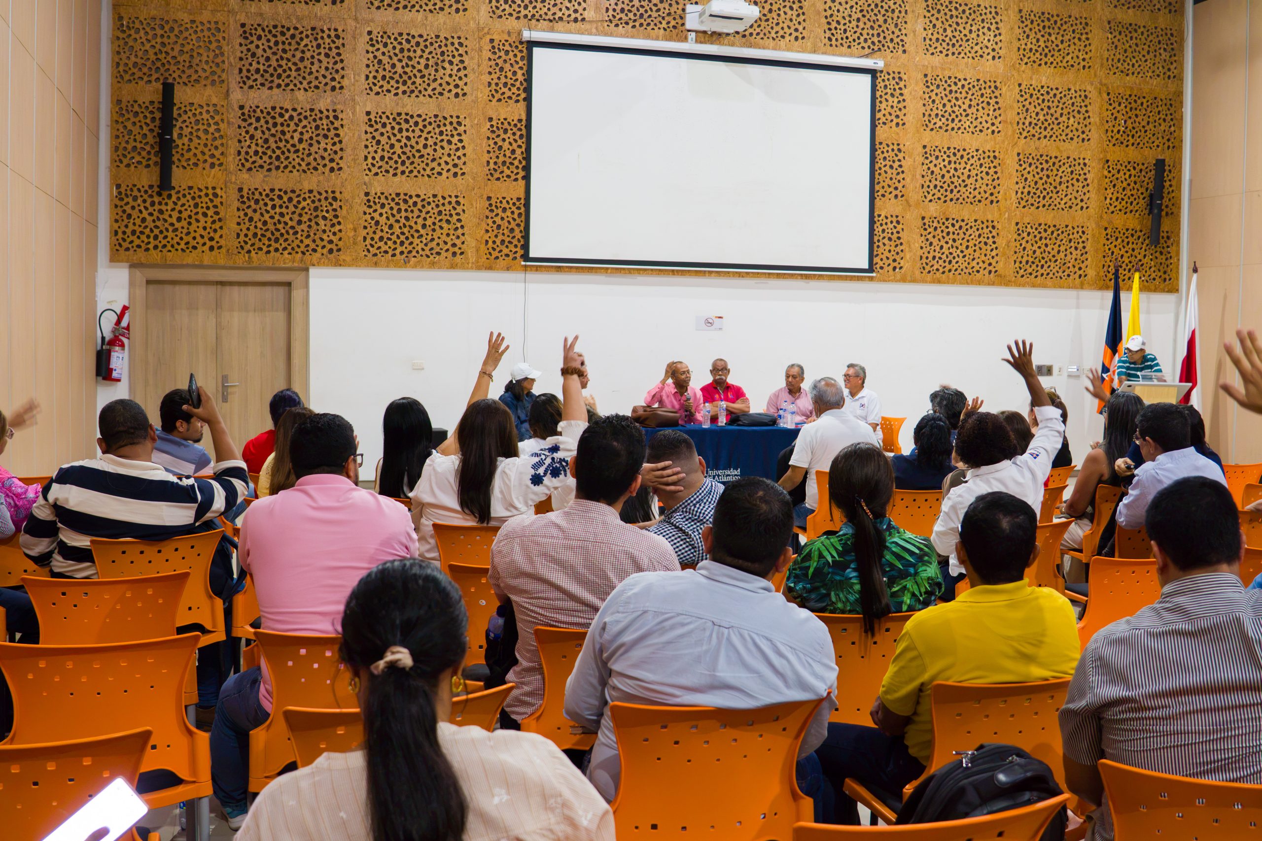 Directivas y sindicatos de profesores avanzan en concurso docente de Uniatlántico