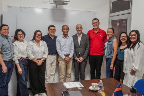 Universidad del Atlántico fortalece su cooperación internacional con la Embajada de Francia para impulsar el plurilingüismo y la formación docente