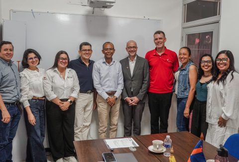 Universidad del Atlántico fortalece su cooperación internacional con la Embajada de Francia para impulsar el plurilingüismo y la formación docente