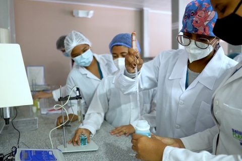 Mineducación renueva por siete años los Registros Calificados del Doctorado en Ciencias Químicas y la Maestría en Desarrollo Urbano Sostenible de Uniatlántico